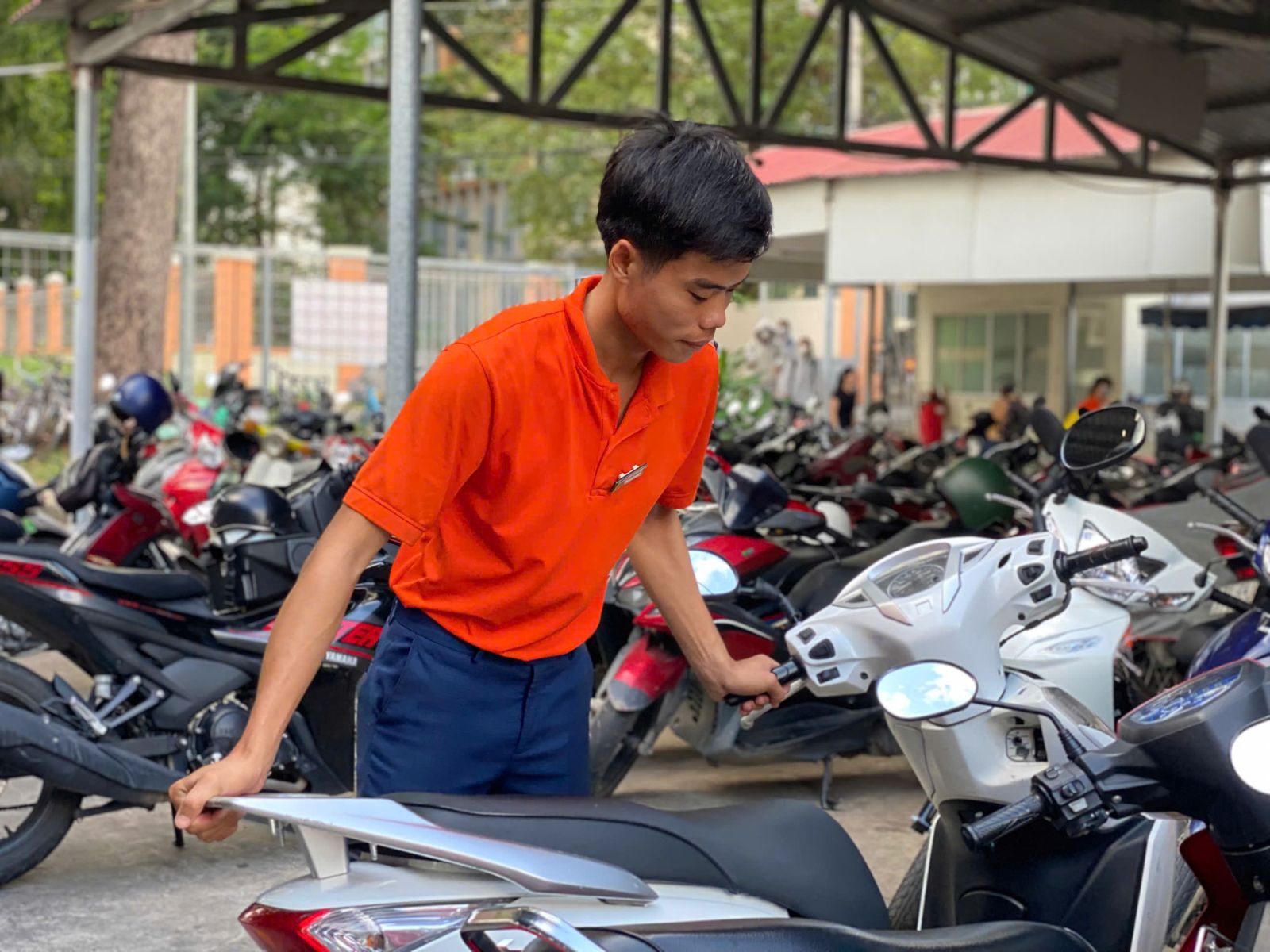 Dịch Vụ Giữ Xe Thông Minh