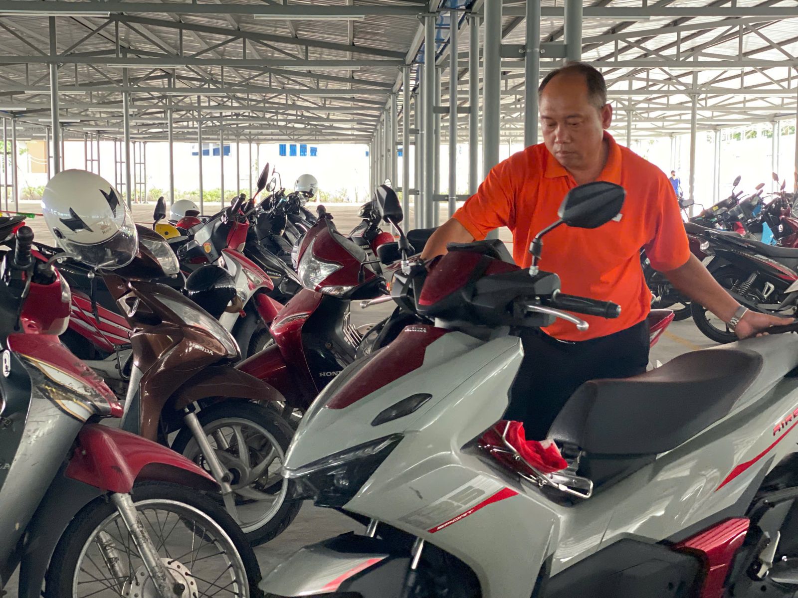 giữ xe tại TPHCM cty 286