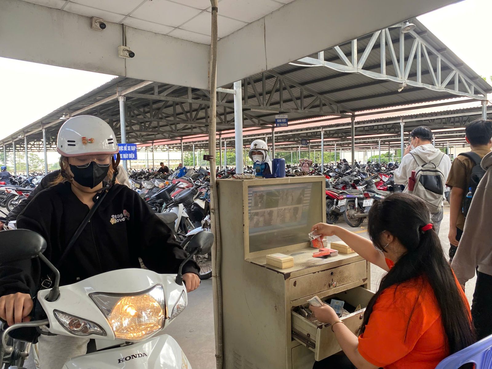 Dịch Vụ Giữ Xe Tầng Hầm Tòa Nhà