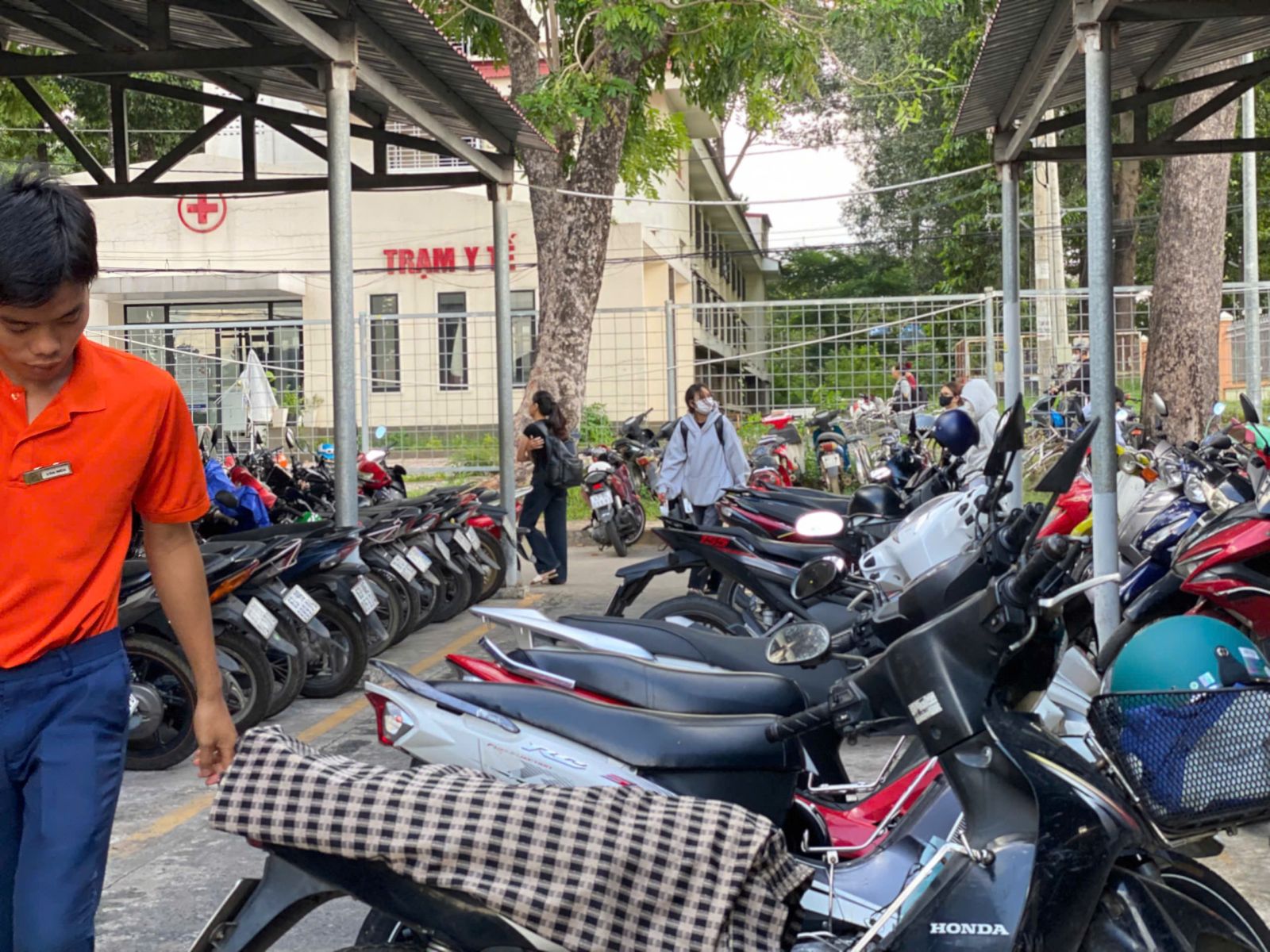 Dịch Vụ Giữ Xe Trường Đại Học