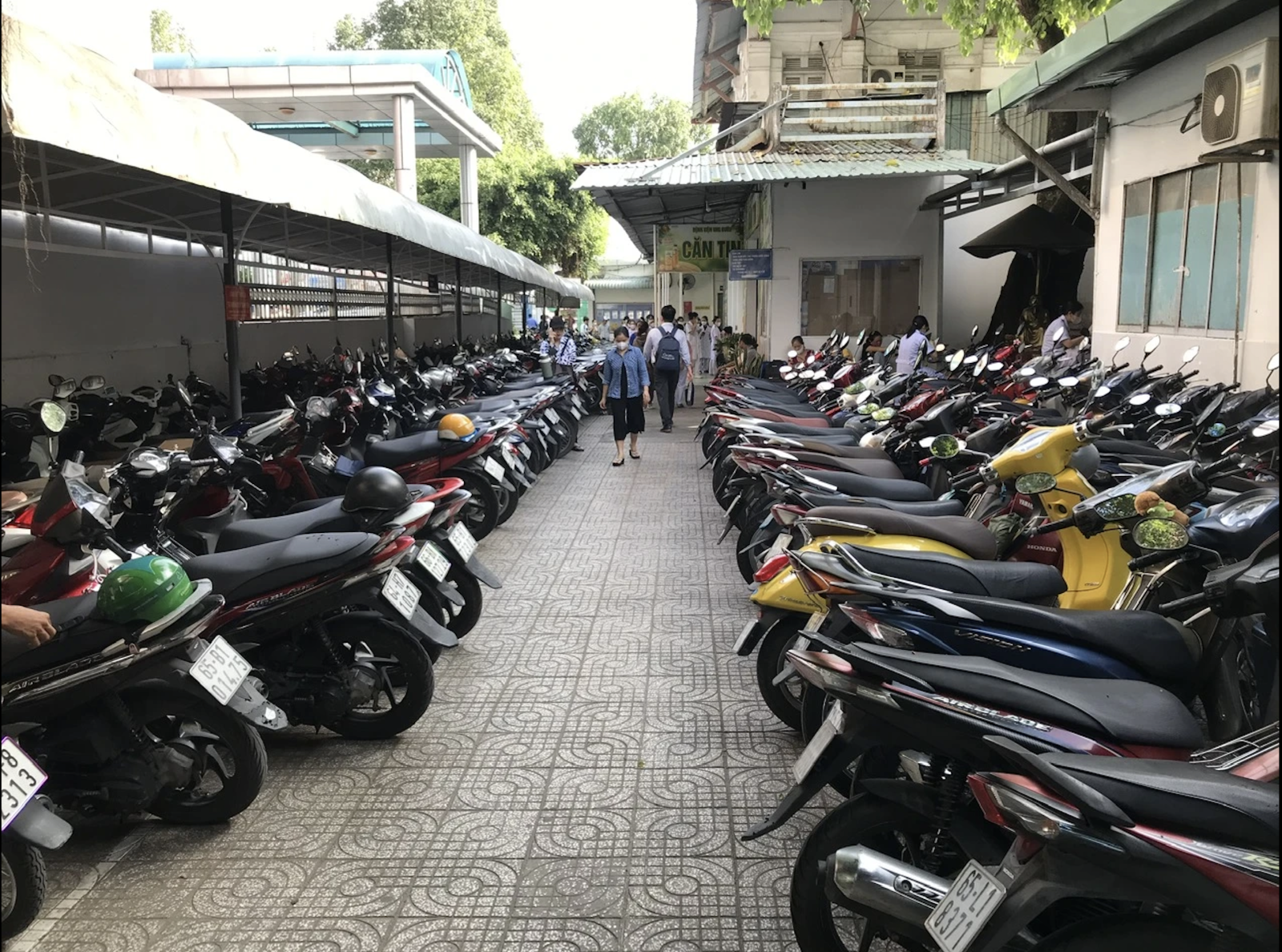 dịch vụ giữ xe tại bệnh viện