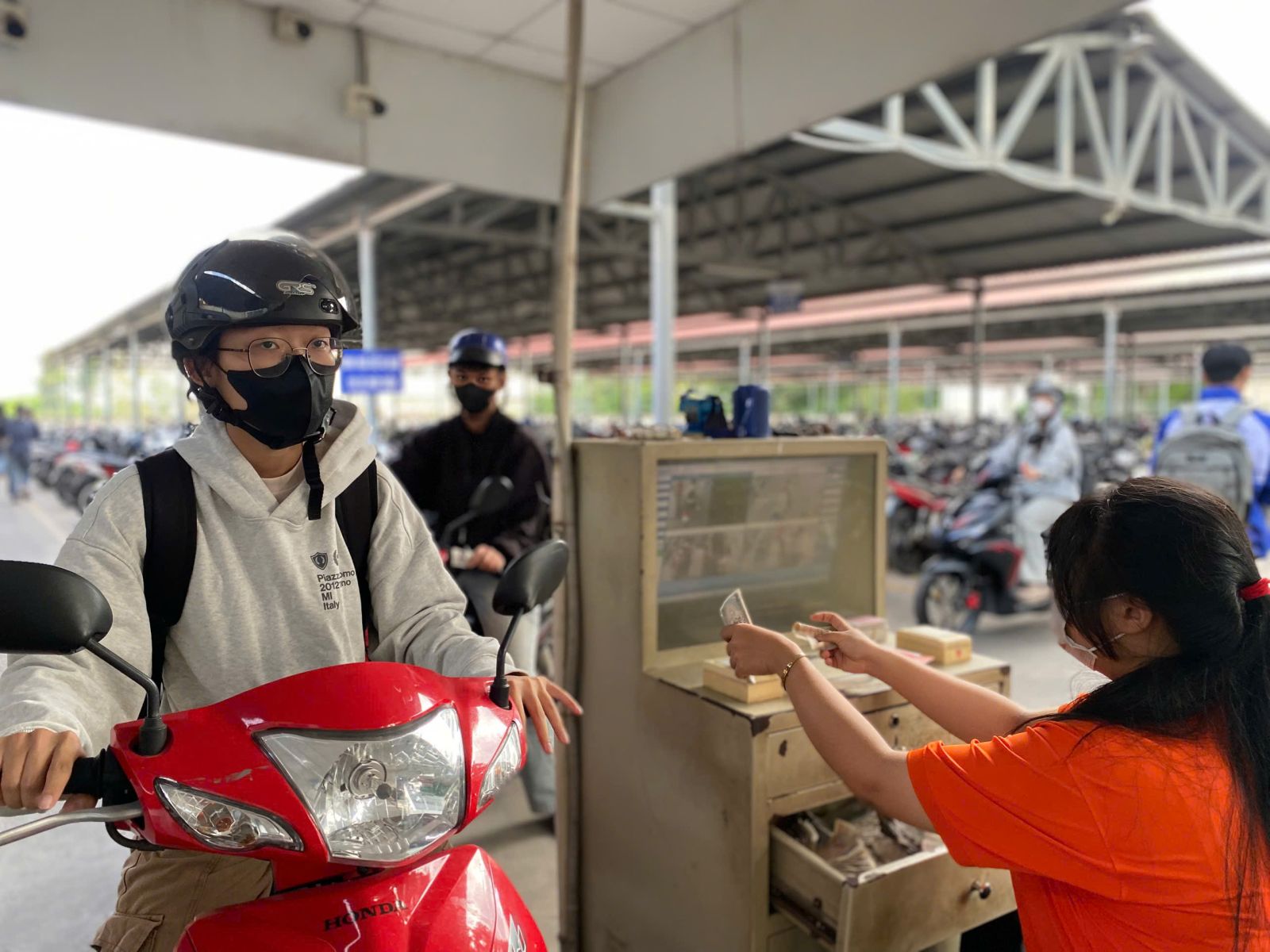 Trách Nhiệm Pháp Lý Của Công Ty Cung Cấp Dịch Vụ Giữ Xe