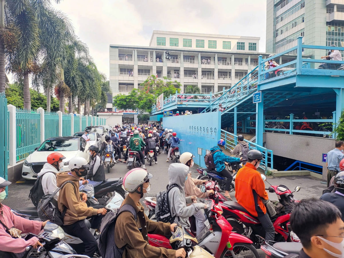 Dịch Vụ Giữ Xe Trường Học Tại HCM