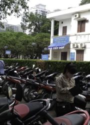 Nên chọn dịch vụ giữ xe cao cấp TPHCM ở đâu giá tốt cho siêu thị?
