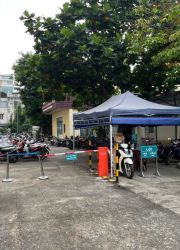 Giữ xe tại trường học