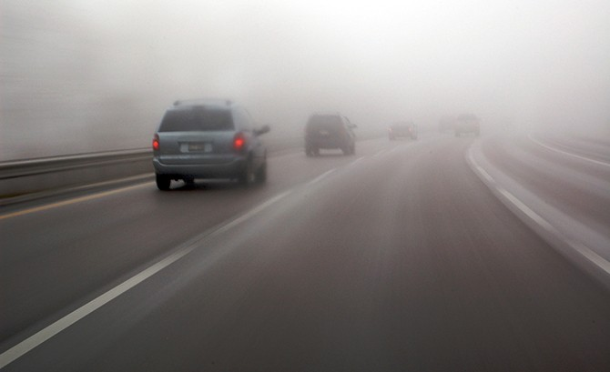điều khiển ô tô trong sương mù