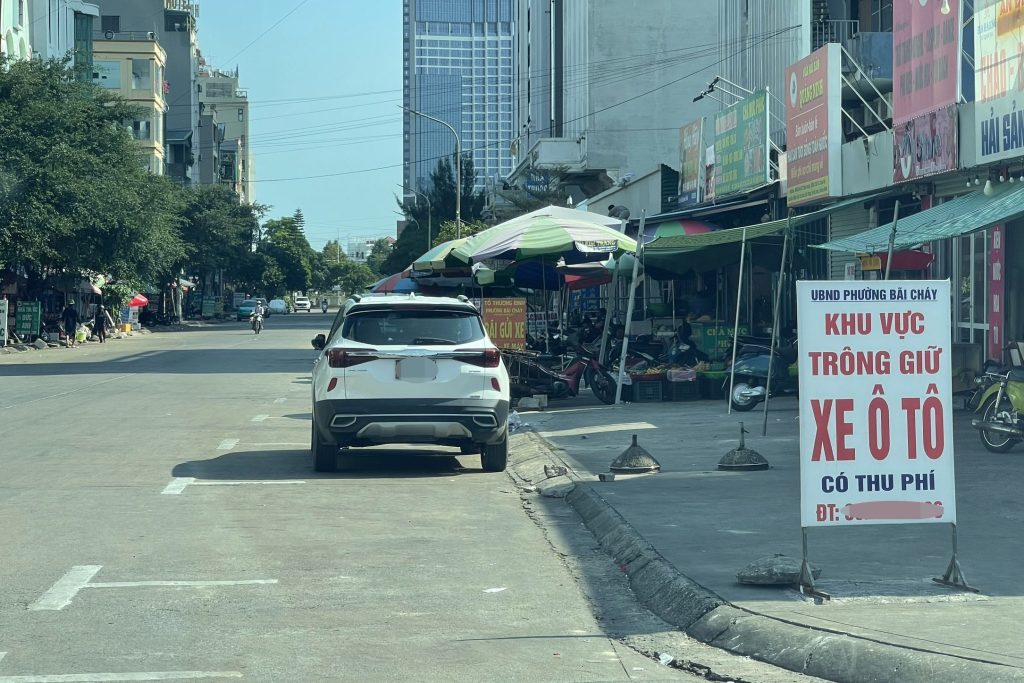 cach-tiet-kiem-chi-phi-khi-su-dung-bai-giu-xe-o-to